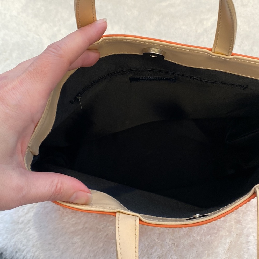 Burberry handbag tote - Picture 12 of 16